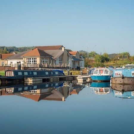 The Boat House Hotel Kilsyth Exterior photo